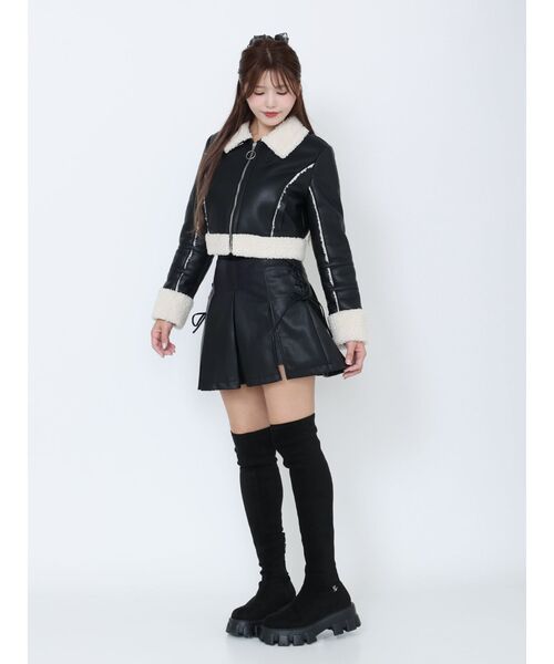 EATME(イートミー)の「フェイクムートンショートブルゾン(ブルゾン・レディース・アイボリー/ブラック/キャメル・FREE)」の10枚目の写真