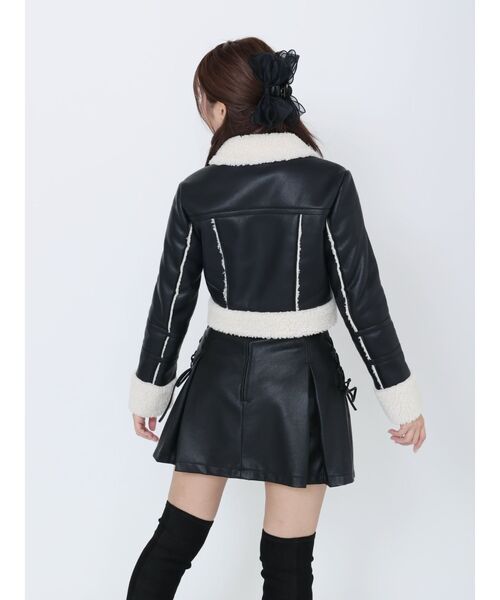 EATME(イートミー)の「フェイクムートンショートブルゾン(ブルゾン・レディース・アイボリー/ブラック/キャメル・FREE)」の13枚目の写真