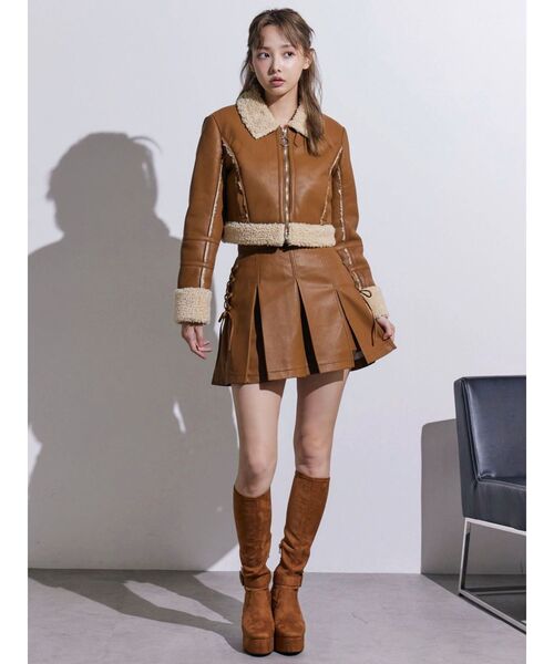 EATME(イートミー)の「フェイクムートンショートブルゾン(ブルゾン・レディース・アイボリー/ブラック/キャメル・FREE)」の19枚目の写真