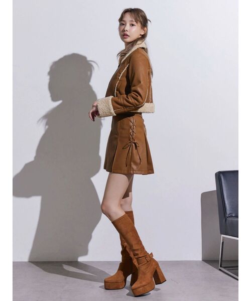 EATME(イートミー)の「フェイクムートンショートブルゾン(ブルゾン・レディース・アイボリー/ブラック/キャメル・FREE)」の20枚目の写真