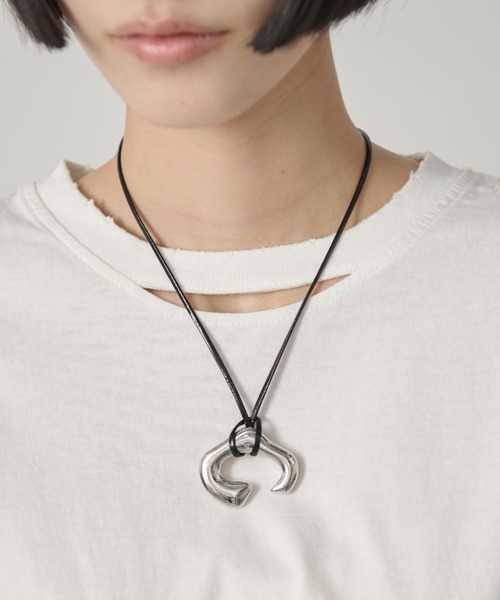 AIC.（エーアイシー）の「カーブモチーフコードチョーカーネックレス（ネックレス・レディース・シルバー・FREE）」の7枚目の写真