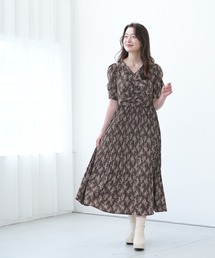 Vネックフラワープリーツワンピース