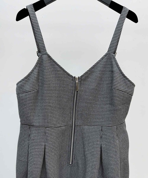 SAISON DE PAPILLON（セゾンドパピヨン）の「タック入りフロントジップサロペット（サロペット/オーバーオール・レディース・グレー・S/M/L）」の14枚目の写真