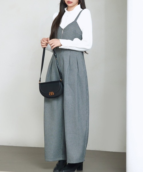 SAISON DE PAPILLON（セゾンドパピヨン）の「タック入りフロントジップサロペット（サロペット/オーバーオール・レディース・グレー・S/M/L）」の9枚目の写真