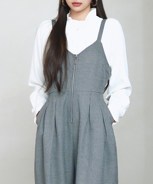 SAISON DE PAPILLON（セゾンドパピヨン）の「タック入りフロントジップサロペット（サロペット/オーバーオール・レディース・グレー・S/M/L）」の10枚目の写真