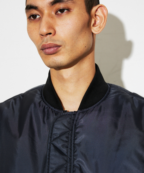 Alpha Industries（アルファインダストリーズ）の「ALPHA / アルファ 別注 BLACK FADE MA-1（MA-1・メンズ・ブラック・MEDIUM/X-LARGE/LARGE）」の5枚目の写真