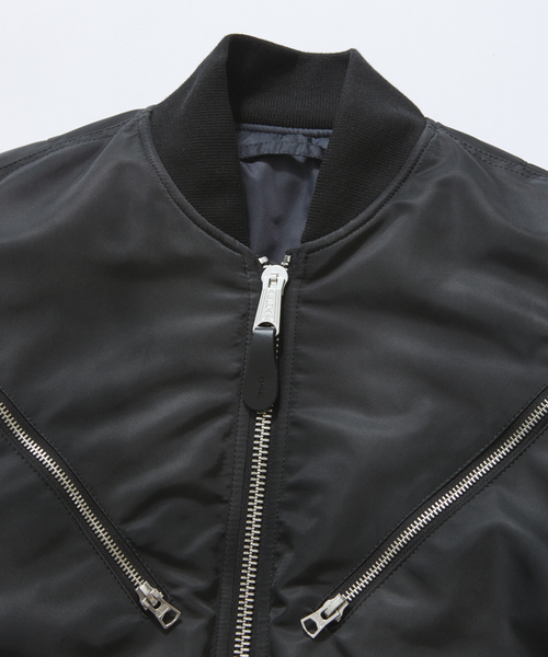 Alpha Industries（アルファインダストリーズ）の「ALPHA / アルファ 別注 BLACK FADE MA-1（MA-1・メンズ・ブラック・MEDIUM/X-LARGE/LARGE）」の8枚目の写真