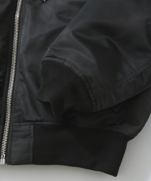 Alpha Industries（アルファインダストリーズ）の「ALPHA / アルファ 別注 BLACK FADE MA-1（MA-1・メンズ・ブラック・MEDIUM/X-LARGE/LARGE）」の14枚目の写真