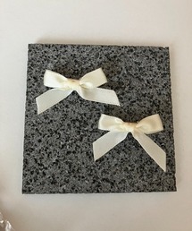 VIBGYOR（ヴィブジョー）の「【IZU】 ガーリー リボン ヘアピン 2個セット ヘアアクセサリー プチプラ チェック柄 無地 サテンリボン 髪飾り（バレッタ/ヘアクリップ）」