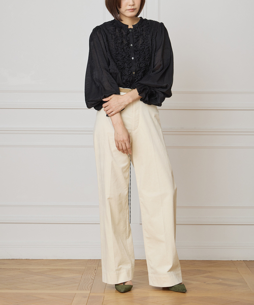 IENA LA BOUCLE（イエナラブークル）の「IENA LA BOUCLE フリルオーガンブラウス（シャツ/ブラウス・レディース・ホワイト/ブラック・FREE）」の8枚目の写真