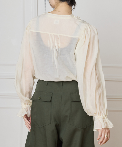 IENA LA BOUCLEイエナラブークル人気ジョーゼットケープフリルブラウス セール】IENA LA BOUCLE フリルオーガンブラウス（シャツ/ブラウス
