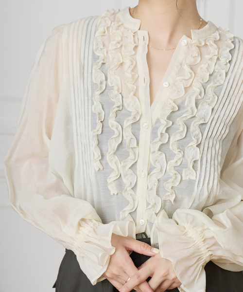 IENA LA BOUCLEイエナラブークル人気ジョーゼットケープフリルブラウス セール】IENA LA BOUCLE フリルオーガンブラウス（シャツ/ブラウス