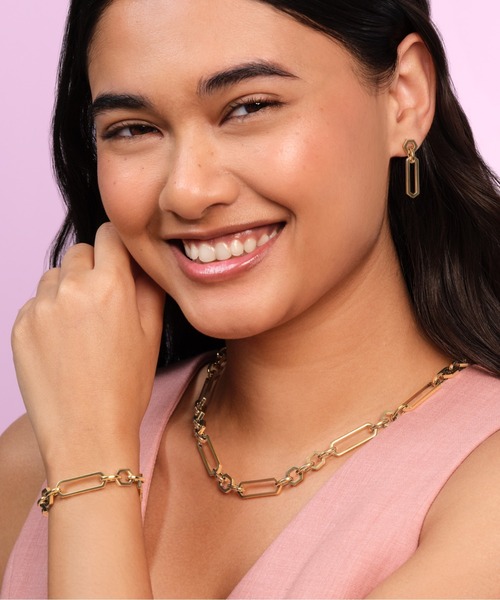 OLIVIA BURTON(オリビアバートン)の「「OLIVIA BURTON/オリビアバートン」トレンド - ヘックス リンク ゴールド ドロップ ピアス(ピアス(両耳用)・レディース・ゴールド・ONE SIZE)」の6枚目の写真