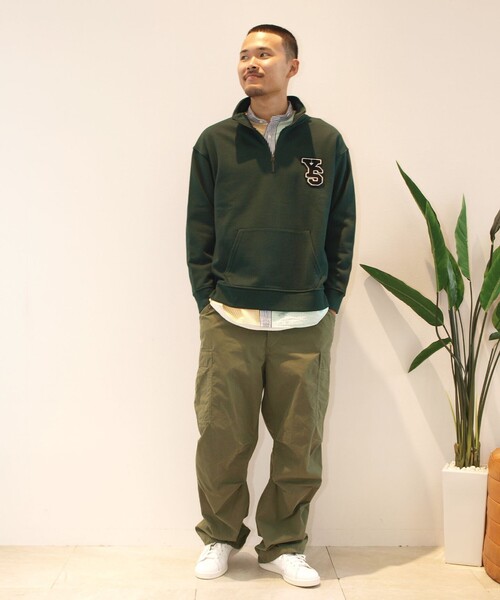 J.PRESS YORK STREET(ジェイプレスヨークストリート)の「【UNISEX】裏毛ロゴハーフジップ スウェット(Tシャツ/カットソー・メンズ・アイボリー系/ブラック系/ライトグレー系/ダークグリーン系・SMALL/MEDIUM/LARGE)」の8枚目の写真