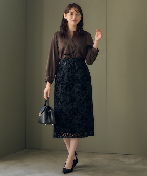 12Twelve Agenda（トゥエルブ　アジェンダ）の「ベロアレースタイトスカート（スカート・レディース・ブラック/グリーン・M/S）」の5枚目の写真