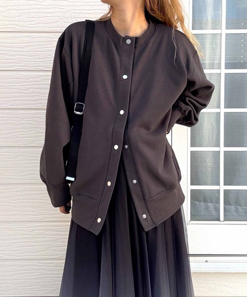 Q(キュー)の「裏毛ラメステッチカーデ(カーディガン/ボレロ・レディース・ライトグレー/チャコールグレー・MEDIUM)」の2枚目の写真