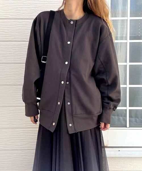 Q(キュー)の「裏毛ラメステッチカーデ(カーディガン/ボレロ・レディース・ライトグレー/チャコールグレー・MEDIUM)」の3枚目の写真