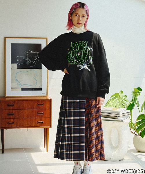 ROSE BUD(ローズバッド)の「(COLSUN)THE PRISONER OF AZKABAN SWEATSHIRTS(スウェット・レディース・ブラック/グレー・M)」の12枚目の写真