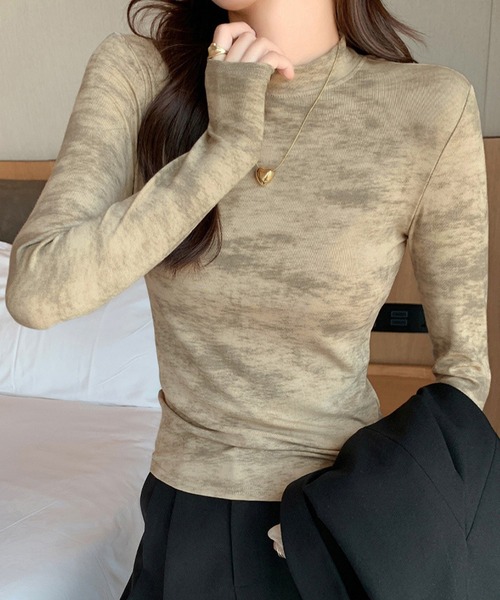 DAY CLOSET(デイ クローゼット)の「【主役も脇役もこなす柄ニット】長袖タイダイ柄プチハイネックニットトップス レディース(ニット/セーター・レディース・ブラック/ベージュ/グレー・M/L)」の18枚目の写真