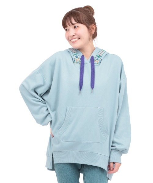 チチカカ（チチカカ）の「裏シャギ－刺繍ポカフーディー（パーカー・レディース・アイボリー/ブラック/ライトブルー・FREE）」の6枚目の写真