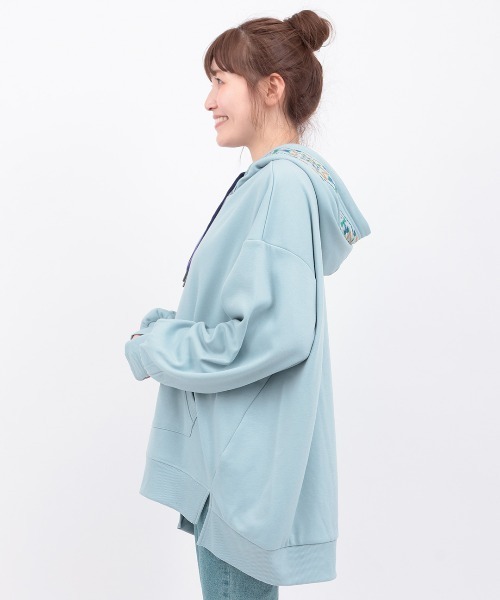 チチカカ（チチカカ）の「裏シャギ－刺繍ポカフーディー（パーカー・レディース・アイボリー/ブラック/ライトブルー・FREE）」の5枚目の写真