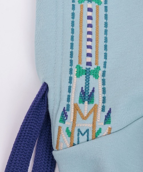 チチカカ（チチカカ）の「裏シャギ－刺繍ポカフーディー（パーカー・レディース・アイボリー/ブラック/ライトブルー・FREE）」の18枚目の写真