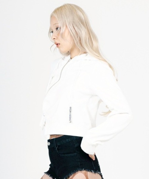 ROYAL FLASH（ロイヤルフラッシュ）の「MITSUKI/ミツキ/WAVE ZIP PARKA（パーカー・レディース・ブラック/ホワイト・F）」の11枚目の写真