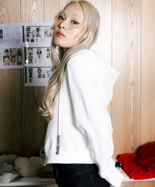 ROYAL FLASH（ロイヤルフラッシュ）の「MITSUKI/ミツキ/WAVE ZIP PARKA（パーカー・レディース・ブラック/ホワイト・F）」の16枚目の写真