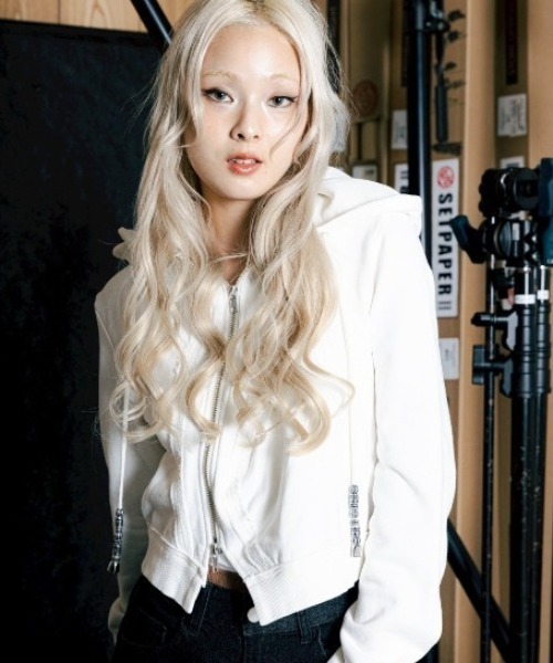 ROYAL FLASH（ロイヤルフラッシュ）の「MITSUKI/ミツキ/WAVE ZIP PARKA（パーカー・レディース・ブラック/ホワイト・F）」の15枚目の写真