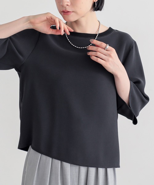 for/c(フォーシー)の「ジョーゼットきれいめカジュアルハーフスリーブブラウス【サスティナブル】(Tシャツ/カットソー・レディース・オフホワイト/ブラック・L/M)」の14枚目の写真