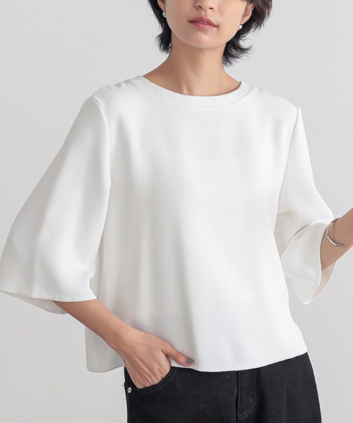 for/c(フォーシー)の「ジョーゼットきれいめカジュアルハーフスリーブブラウス【サスティナブル】(Tシャツ/カットソー・レディース・オフホワイト/ブラック・L/M)」の3枚目の写真