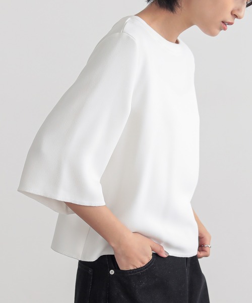 for/c(フォーシー)の「ジョーゼットきれいめカジュアルハーフスリーブブラウス【サスティナブル】(Tシャツ/カットソー・レディース・オフホワイト/ブラック・L/M)」の4枚目の写真
