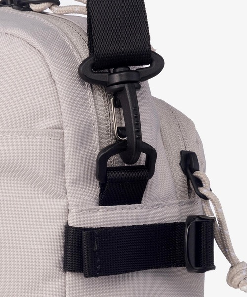 THE NORTH FACE(ザノースフェイス)の「【韓国限定・日本未入荷】THE NORTH FACE STANDARD CROSS BAG S / ノースフェイス スタンダード クロスバッグS(ショルダーバッグ・メンズ・グレー/サンドベージュ/ブラック・FREE)」の13枚目の写真
