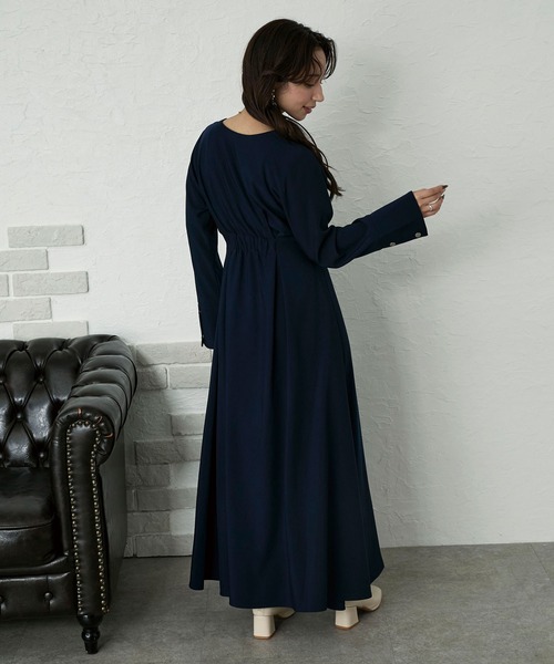 Elishe（エリシェ）の「アシメボタンフレアワンピース（ワンピース