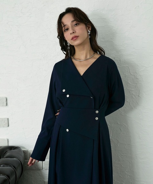 Elishe（エリシェ）の「アシメボタンフレアワンピース（ワンピース