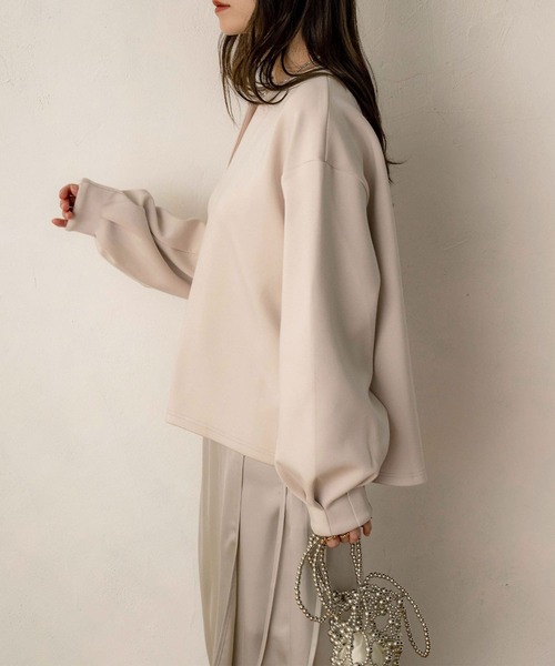 NOAHL(ノアル)の「【NOAHL】《accoさんコラボ》キーネックダンボールニットトップス(ニット/セーター・レディース・ブラウン/グレー/チャコールグレー/アイボリー/ブラック・M/MT)」の13枚目の写真