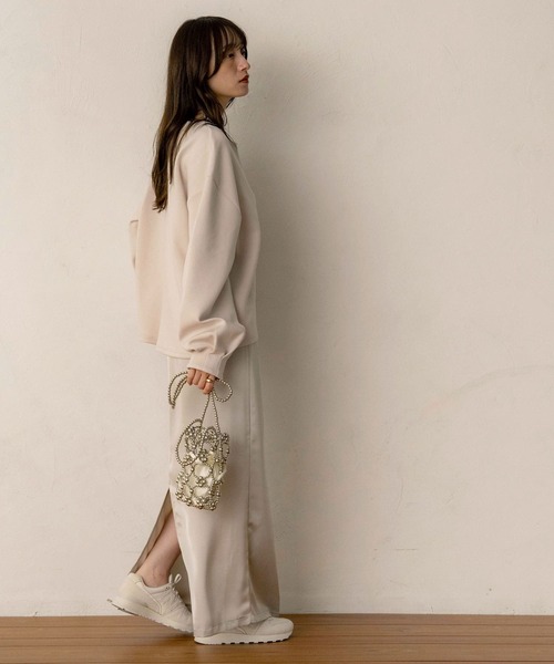 NOAHL(ノアル)の「【NOAHL】《accoさんコラボ》キーネックダンボールニットトップス(ニット/セーター・レディース・ブラウン/グレー/チャコールグレー/アイボリー/ブラック・M/MT)」の15枚目の写真