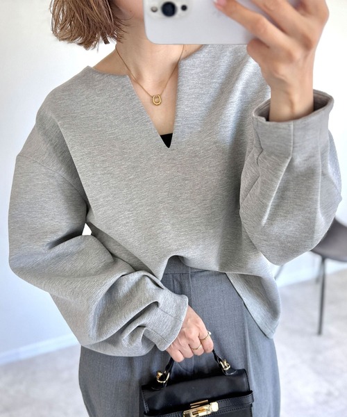 NOAHL(ノアル)の「【NOAHL】《accoさんコラボ》キーネックダンボールニットトップス(ニット/セーター・レディース・ブラウン/グレー/チャコールグレー/アイボリー/ブラック・M/MT)」の19枚目の写真