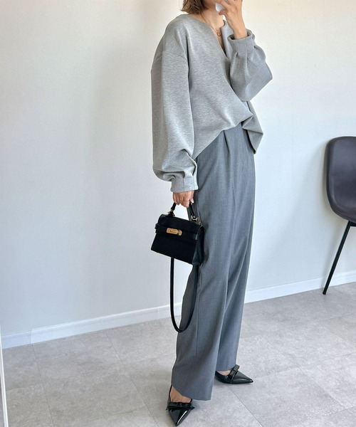 NOAHL(ノアル)の「【NOAHL】《accoさんコラボ》キーネックダンボールニットトップス(ニット/セーター・レディース・ブラウン/グレー/チャコールグレー/アイボリー/ブラック・M/MT)」の21枚目の写真