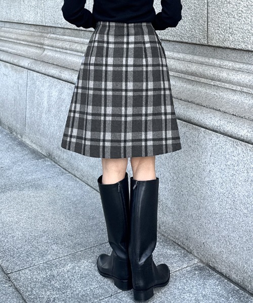 JENNE(ジェンヌ)の「Aラインチェックスカート(スカート・レディース・ブラック/ネイビー・X-LARGE/LARGE/MEDIUM/SMALL)」の3枚目の写真