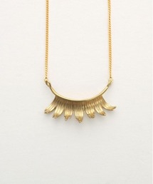 MILLION CARATS（ミリオンカラッツ）の「遊び心×アート 《Aquvii》まつげのきらめきで視線を奪うアイキャッチジュエリーユニークなのに上品、大人の装いにひとさじのスパイスを添えるデザイン日常がちょっと楽しくなる、笑顔を運ぶゴールドアクセサリー（ネックレス）」