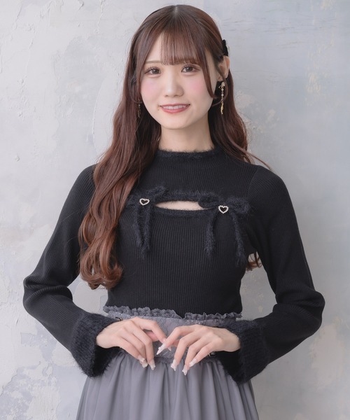 couture BY ROJITA(クチュールバイロジータ)の「デコルテ開きニット(ニット/セーター・レディース・グレー/ブラック/ホワイト・FREE)」の2枚目の写真