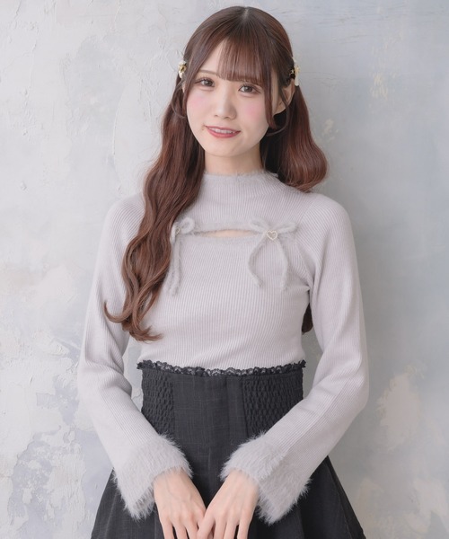 couture BY ROJITA(クチュールバイロジータ)の「デコルテ開きニット(ニット/セーター・レディース・グレー/ブラック/ホワイト・FREE)」の15枚目の写真