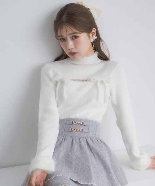 couture BY ROJITA(クチュールバイロジータ)の「デコルテ開きニット(ニット/セーター・レディース・グレー/ブラック/ホワイト・FREE)」の7枚目の写真