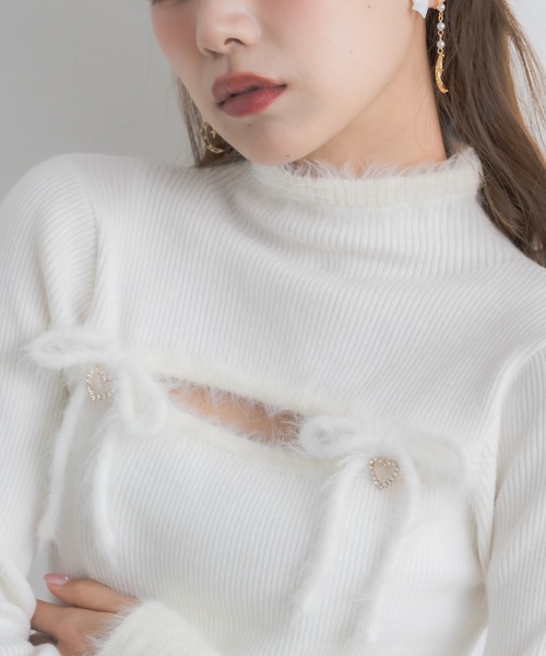 couture BY ROJITA(クチュールバイロジータ)の「デコルテ開きニット(ニット/セーター・レディース・グレー/ブラック/ホワイト・FREE)」の8枚目の写真