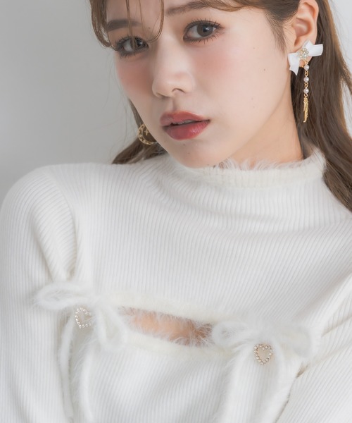 couture BY ROJITA(クチュールバイロジータ)の「デコルテ開きニット(ニット/セーター・レディース・グレー/ブラック/ホワイト・FREE)」の11枚目の写真