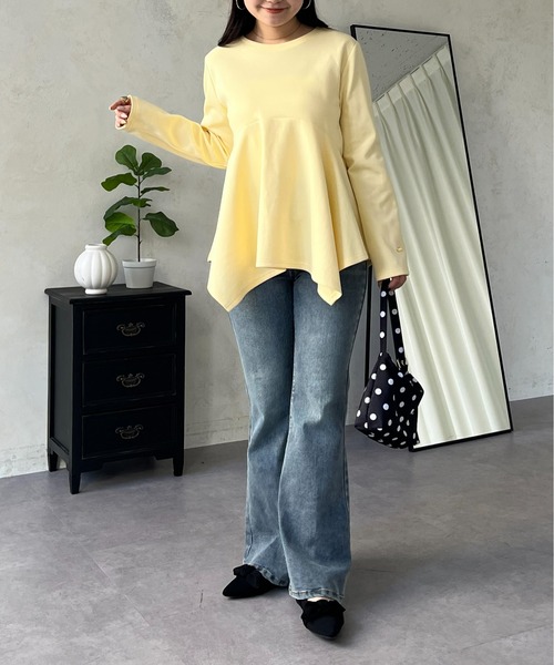 prose verse(プロズヴェール)の「イレギュラーヘムカーブペプラムロンT(Tシャツ/カットソー・レディース・ブラウン/ブラック/ネイビー/オフホワイト/ブルー系その他/イエロー・LARGE/MEDIUM)」の21枚目の写真