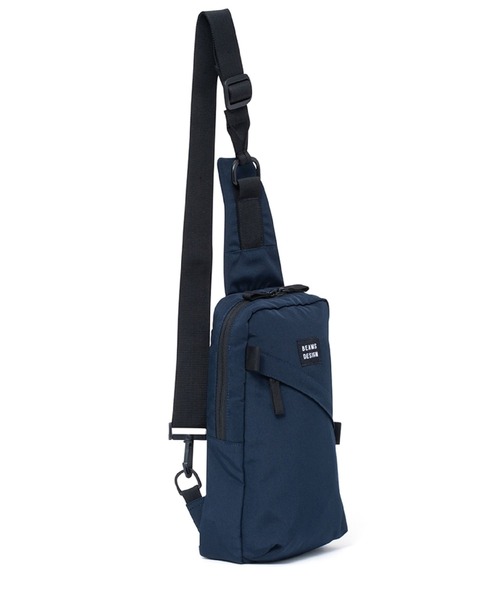 BEAMS DESIGN(ビームス デザイン)の「BEAMSDESIGN(ビームスデザイン)Diagonal 縦型ボディバッグ(ボディバッグ/ウエストポーチ・メンズ・ブラック/カーキ/オリーブ/ネイビー・FREE)」の11枚目の写真