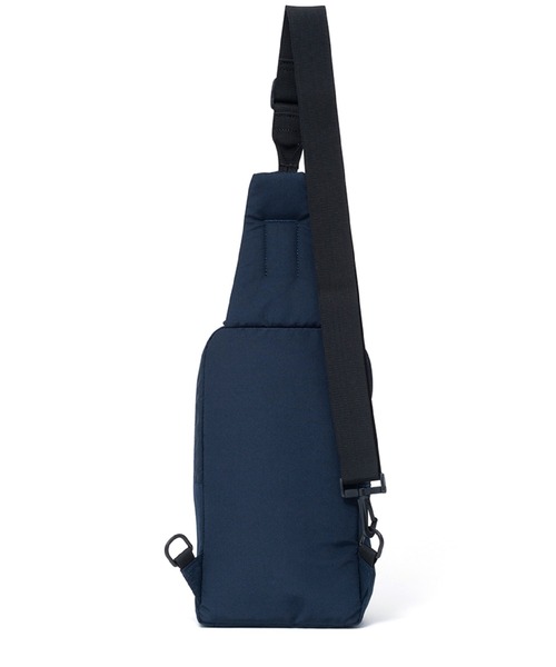 BEAMS DESIGN(ビームス デザイン)の「BEAMSDESIGN(ビームスデザイン)Diagonal 縦型ボディバッグ(ボディバッグ/ウエストポーチ・メンズ・ブラック/カーキ/オリーブ/ネイビー・FREE)」の12枚目の写真