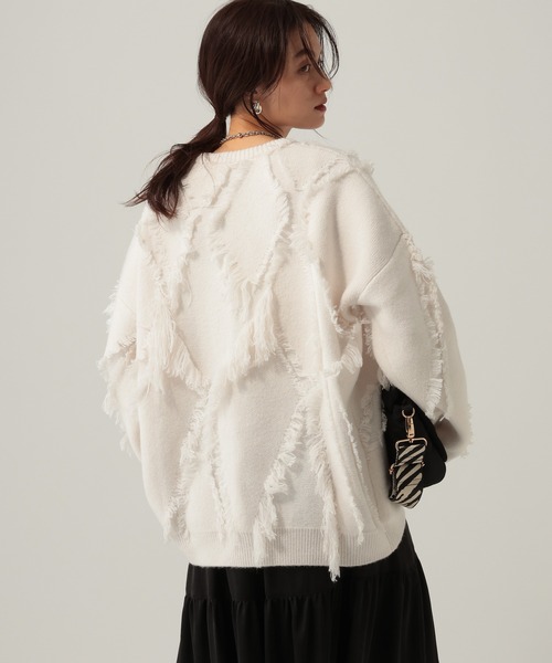 Elura(エルーラ)の「フリンジニット/621802(ニット/セーター・レディース・オフホワイト/ネイビー・FREE)」の4枚目の写真